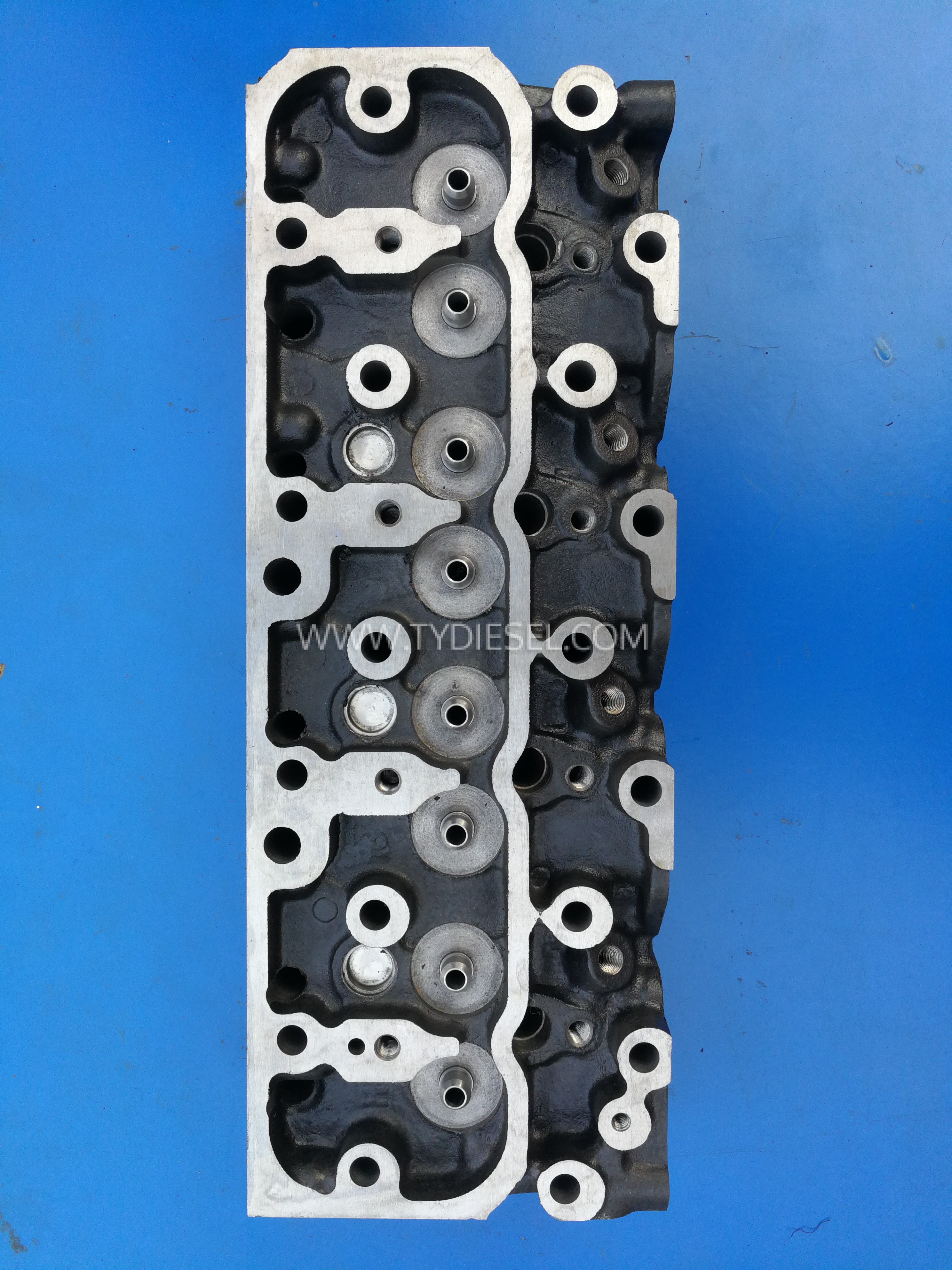 Isuzu 4JG1 Cylinder Head