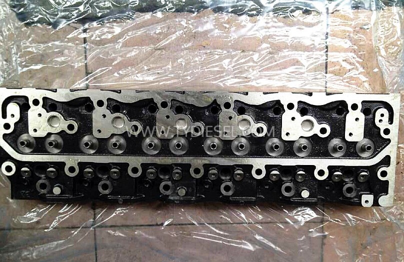 Isuzu 6BD1 Cylinder Head