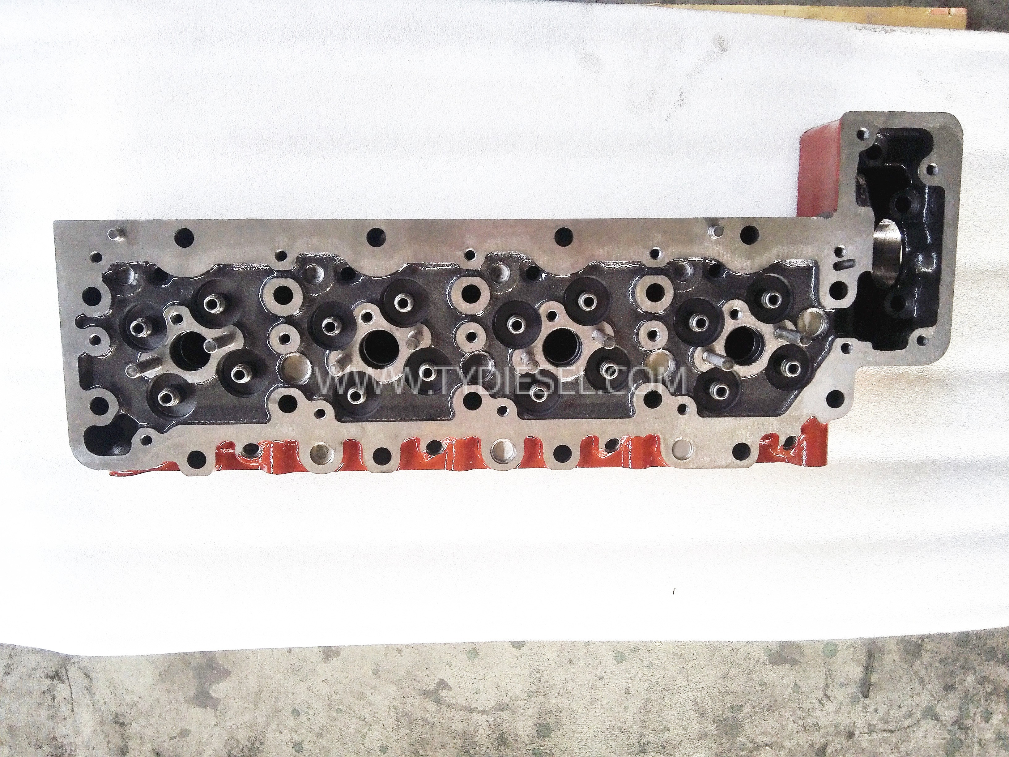 Hino J105C Cylinder Head