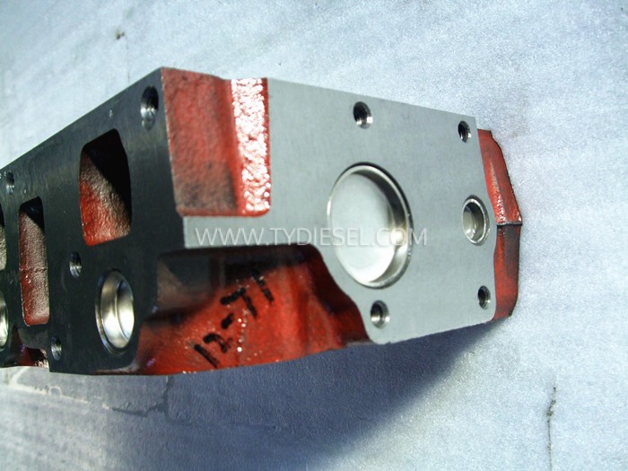 Hino P11C Cylinder Head